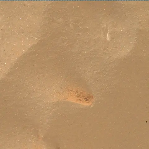 Sol 3725: Mars Hand Lens Imager (MAHLI)
