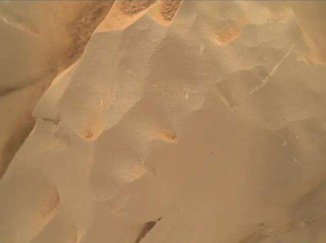 Sol 3725: Mars Hand Lens Imager (MAHLI)