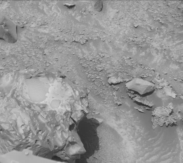 Sol 3727: Mast Camera (Mastcam)