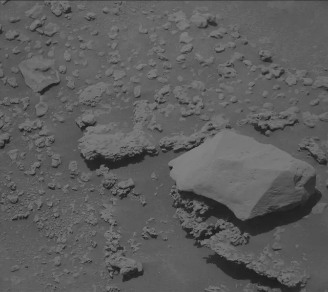 Sol 3727: Mast Camera (Mastcam)