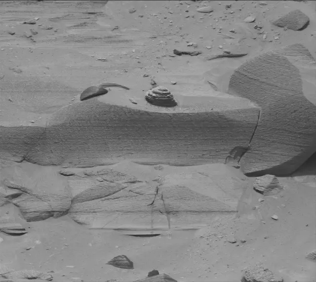 Sol 3727: Mast Camera (Mastcam)