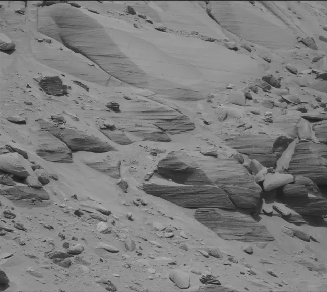 Sol 3727: Mast Camera (Mastcam)
