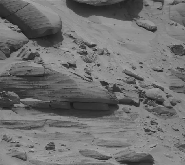 Sol 3727: Mast Camera (Mastcam)