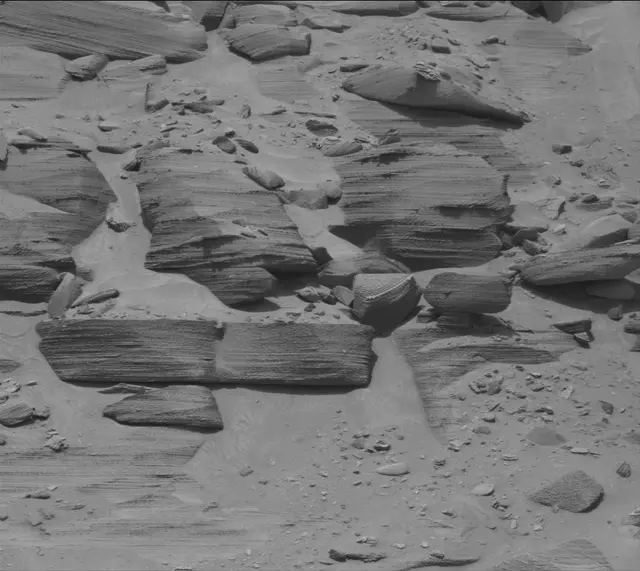 Sol 3727: Mast Camera (Mastcam)