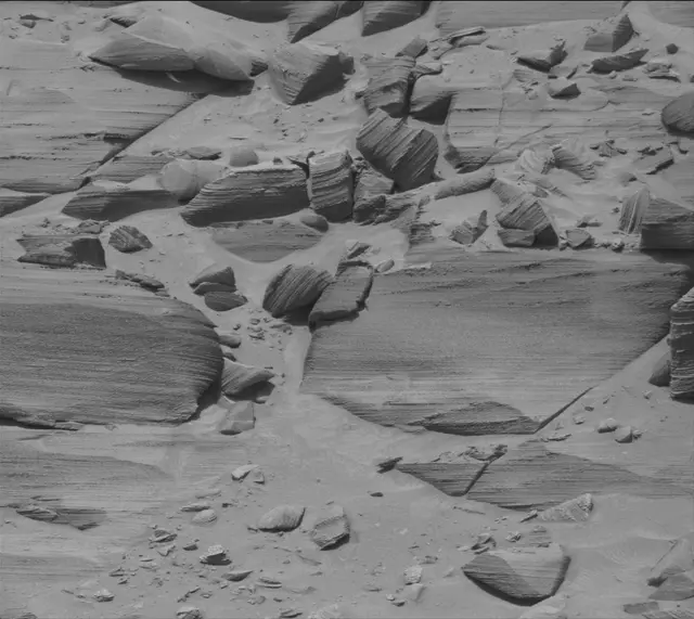 Sol 3727: Mast Camera (Mastcam)