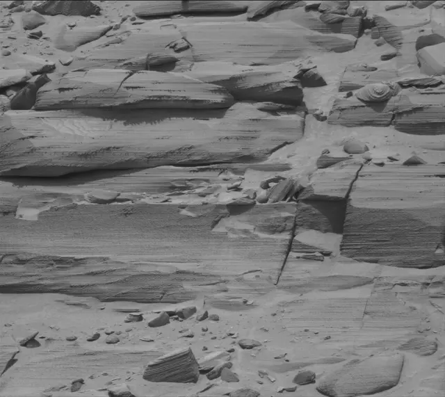 Sol 3727: Mast Camera (Mastcam)