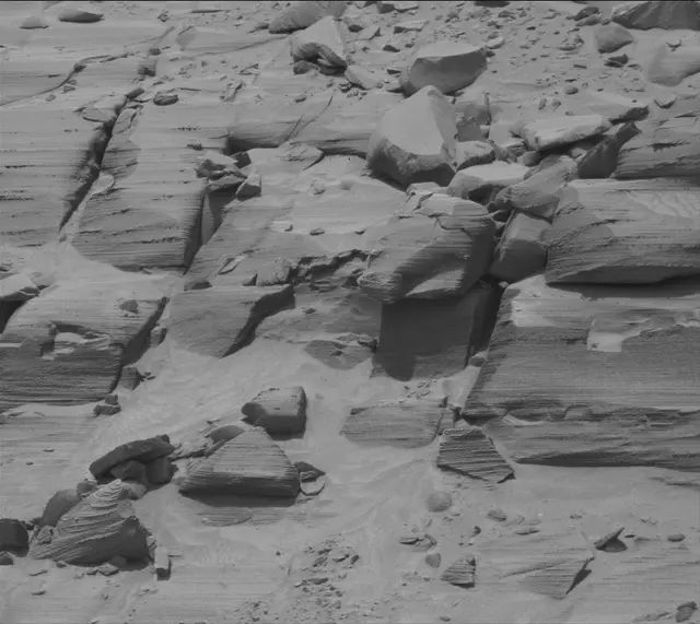 Sol 3727: Mast Camera (Mastcam)