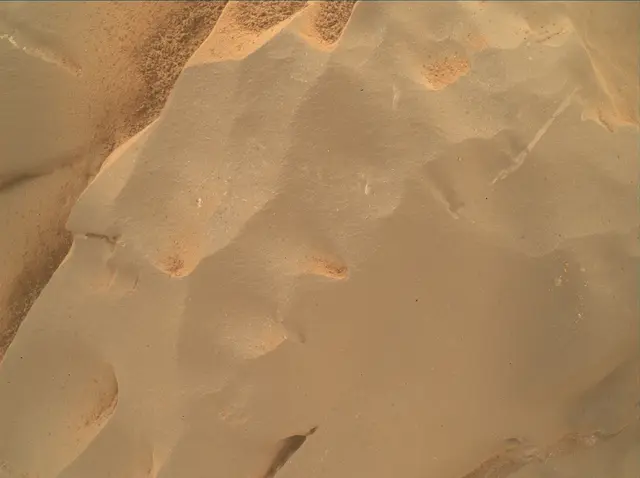 Sol 3727: Mars Hand Lens Imager (MAHLI)