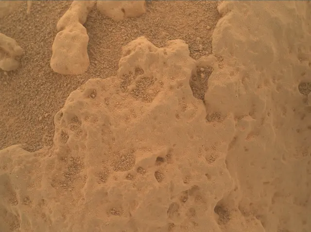 Sol 3728: Mars Hand Lens Imager (MAHLI)