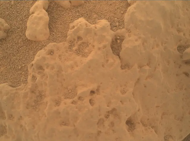 Sol 3728: Mars Hand Lens Imager (MAHLI)
