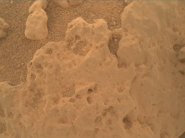 Sol 3728: Mars Hand Lens Imager (MAHLI)