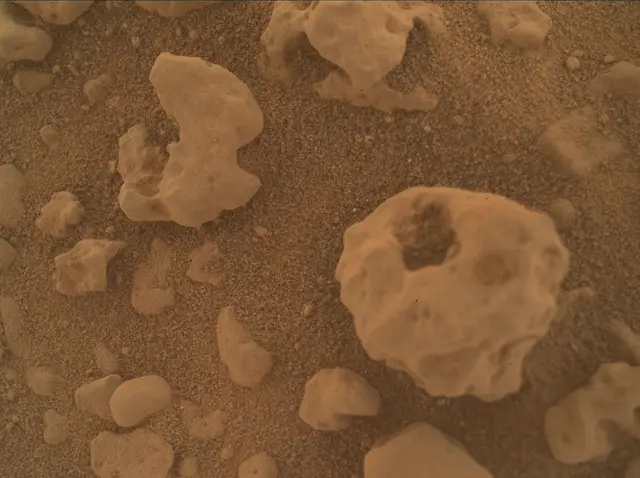 Sol 3730: Mars Hand Lens Imager (MAHLI)