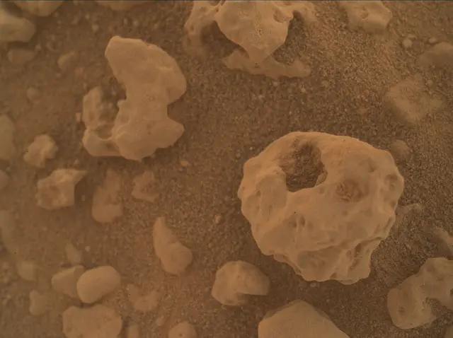 Sol 3730: Mars Hand Lens Imager (MAHLI)