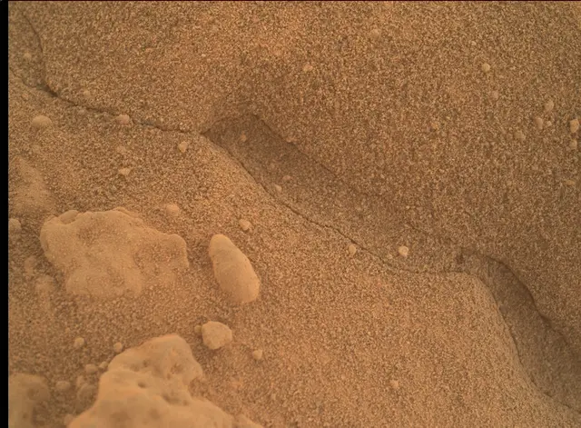 Sol 3730: Mars Hand Lens Imager (MAHLI)