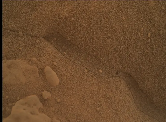 Sol 3730: Mars Hand Lens Imager (MAHLI)