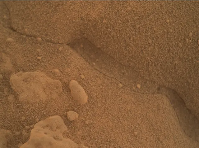 Sol 3730: Mars Hand Lens Imager (MAHLI)