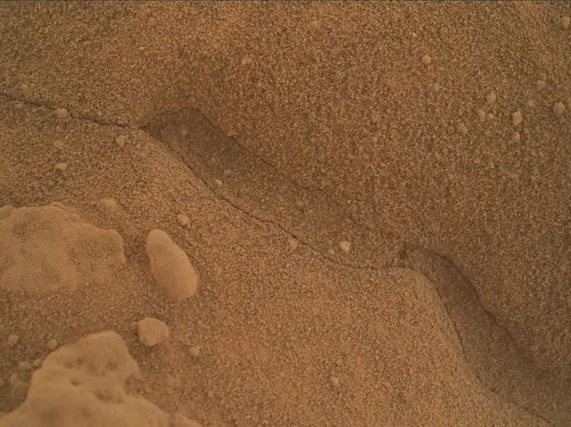 Sol 3730: Mars Hand Lens Imager (MAHLI)