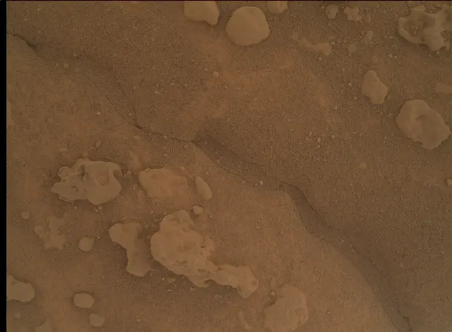 Sol 3730: Mars Hand Lens Imager (MAHLI)
