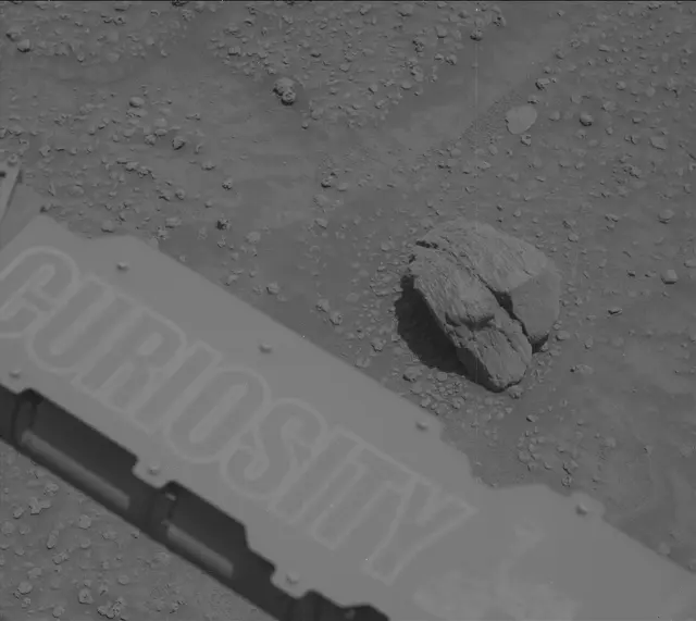 Sol 3732: Mast Camera (Mastcam)