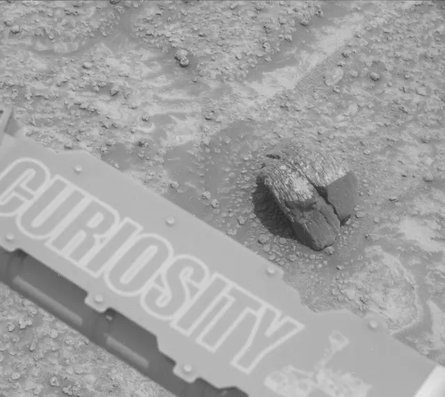 Sol 3732: Mast Camera (Mastcam)