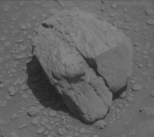 Sol 3732: Mast Camera (Mastcam)