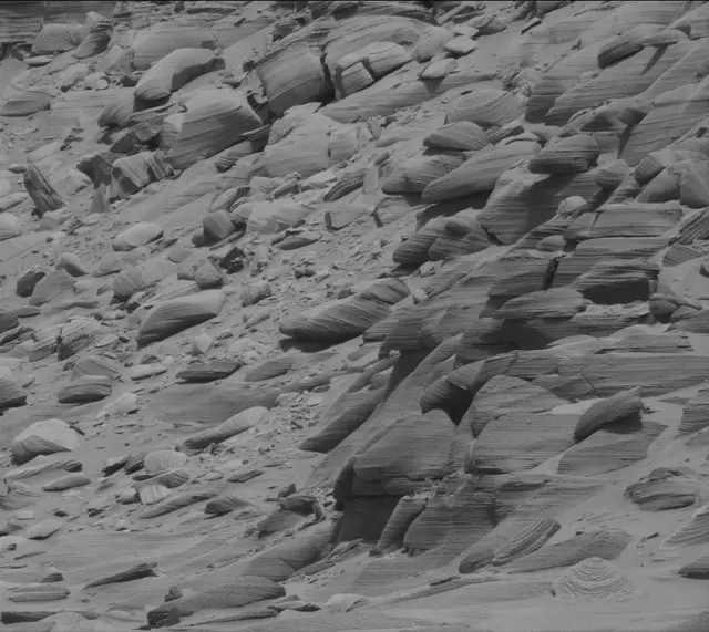 Sol 3732: Mast Camera (Mastcam)