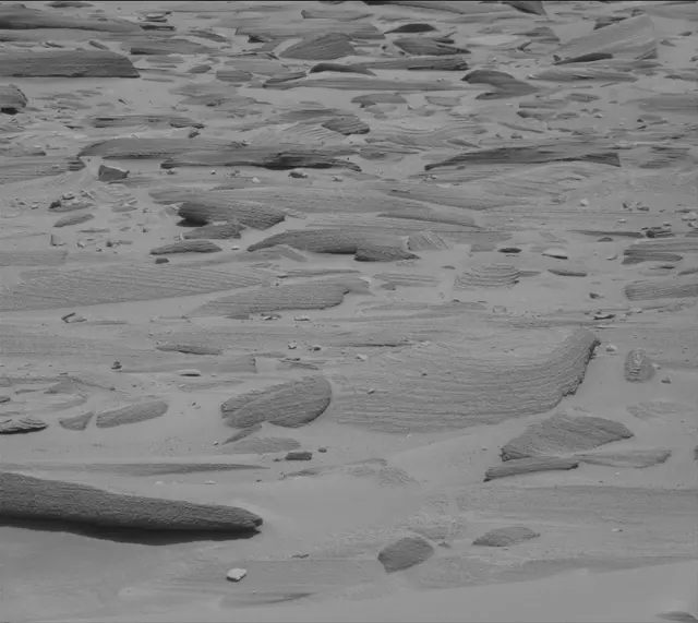 Sol 3732: Mast Camera (Mastcam)
