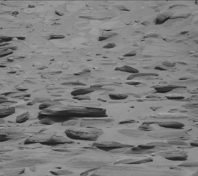 Sol 3732: Mast Camera (Mastcam)