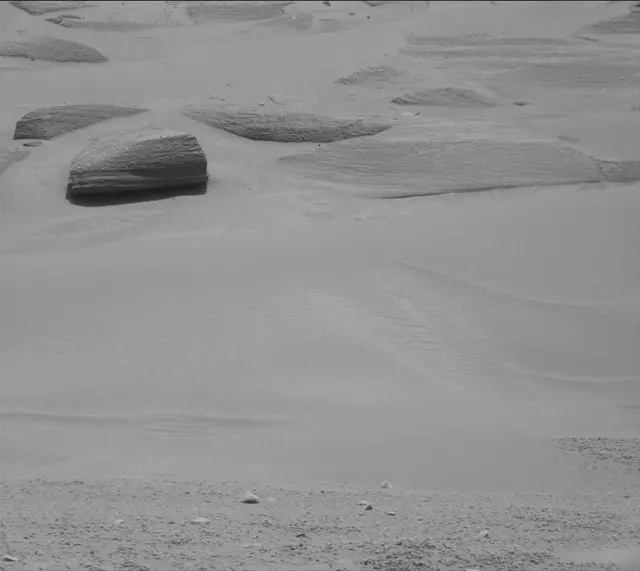 Sol 3732: Mast Camera (Mastcam)