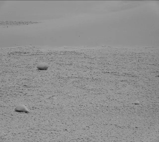 Sol 3732: Mast Camera (Mastcam)