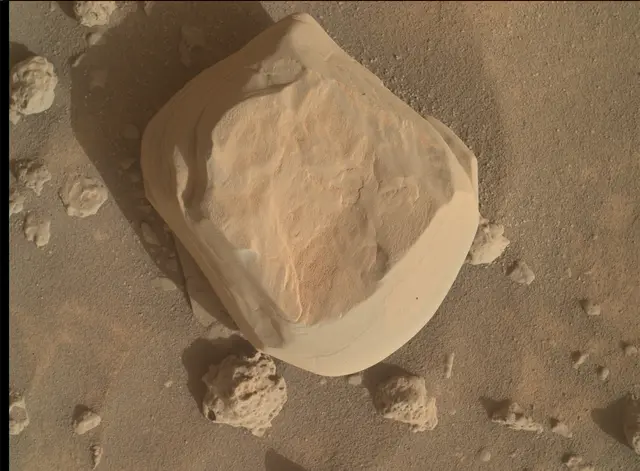 Sol 3732: Mars Hand Lens Imager (MAHLI)