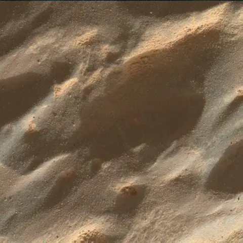 Sol 3732: Mars Hand Lens Imager (MAHLI)