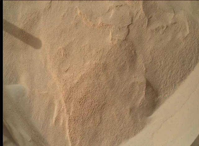 Sol 3732: Mars Hand Lens Imager (MAHLI)
