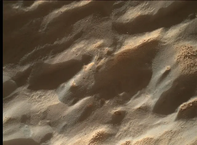 Sol 3732: Mars Hand Lens Imager (MAHLI)
