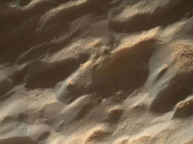 Sol 3732: Mars Hand Lens Imager (MAHLI)