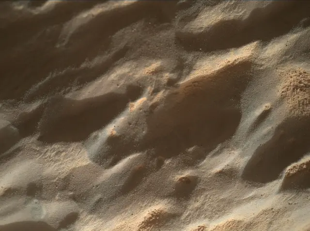 Sol 3732: Mars Hand Lens Imager (MAHLI)