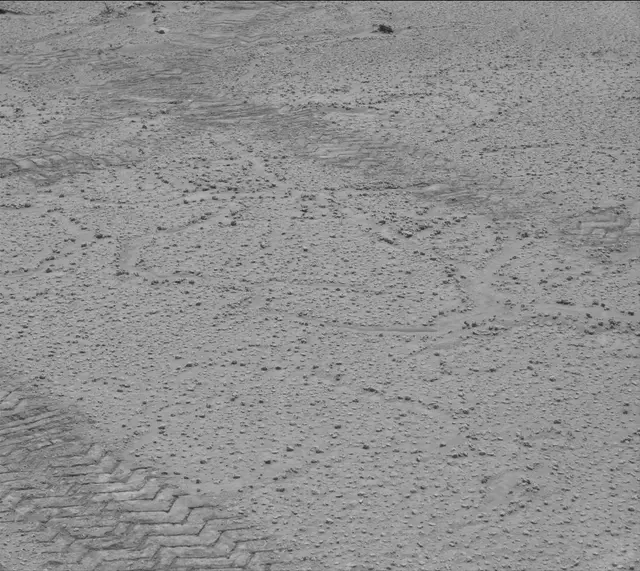 Sol 3733: Mast Camera (Mastcam)