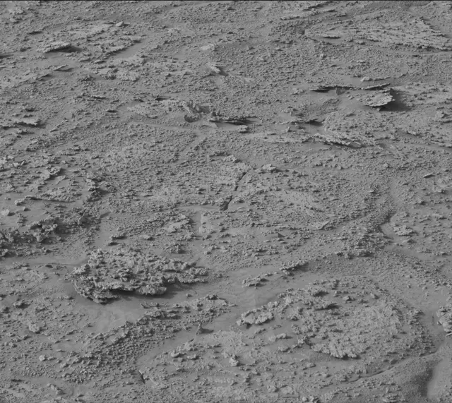 Sol 3733: Mast Camera (Mastcam)