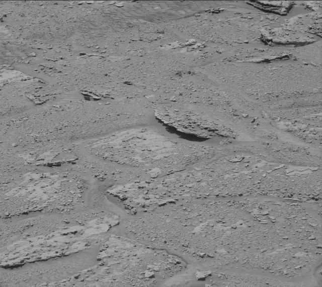 Sol 3735: Mast Camera (Mastcam)