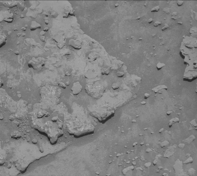 Sol 3735: Mast Camera (Mastcam)