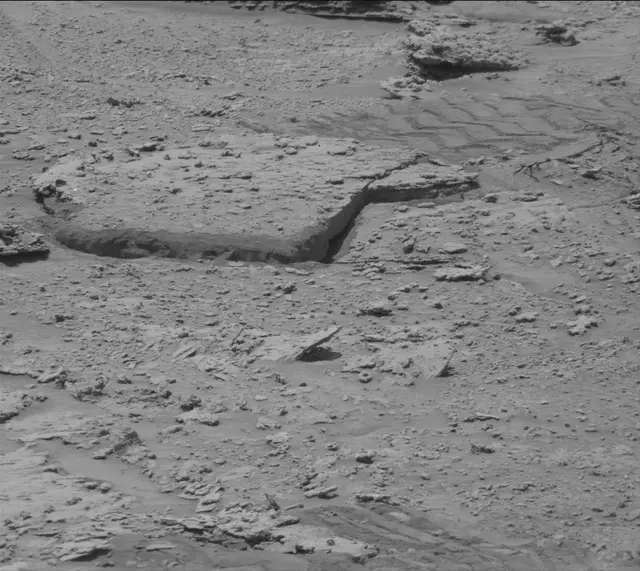 Sol 3735: Mast Camera (Mastcam)