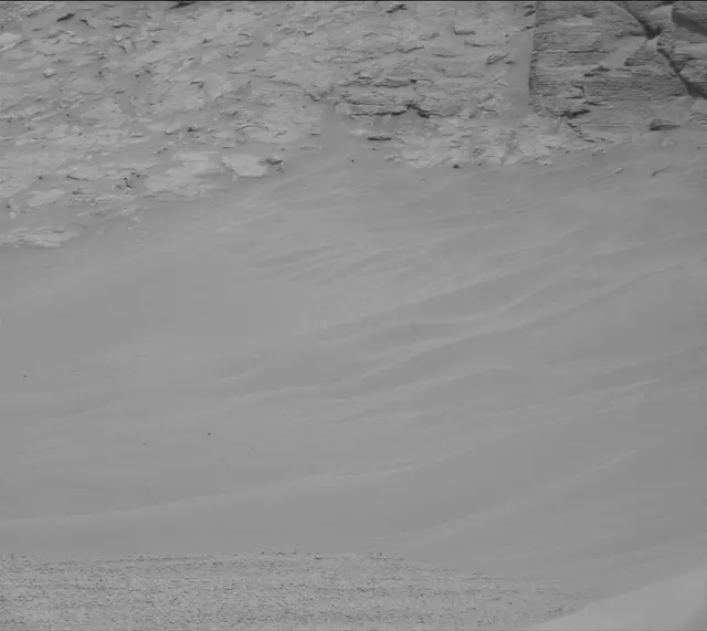 Sol 3735: Mast Camera (Mastcam)