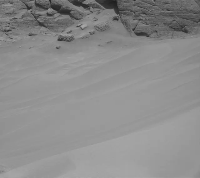 Sol 3735: Mast Camera (Mastcam)