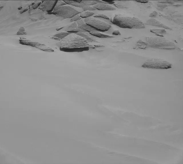 Sol 3735: Mast Camera (Mastcam)