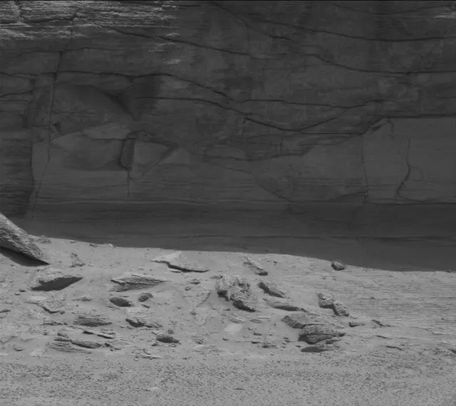 Sol 3735: Mast Camera (Mastcam)