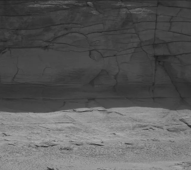 Sol 3735: Mast Camera (Mastcam)