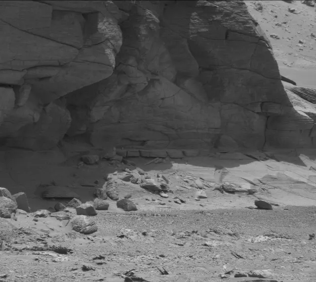 Sol 3735: Mast Camera (Mastcam)