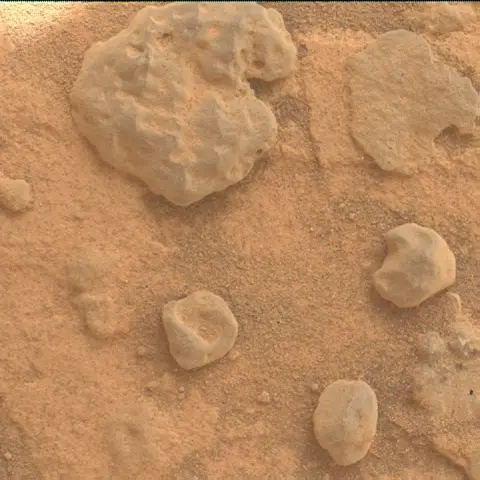 Sol 3735: Mars Hand Lens Imager (MAHLI)