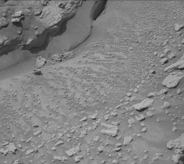 Sol 3737: Mast Camera (Mastcam)