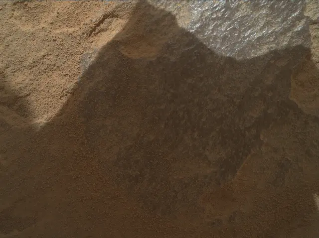 Sol 3737: Mars Hand Lens Imager (MAHLI)